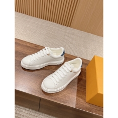 Louis Vuitton Low Shoes